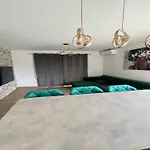 Four-bedroom With Sea View Appartement *