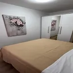Appartement Four-bedroom With Sea View