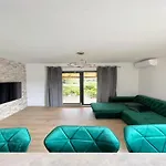 Appartement Four-bedroom With Sea View *