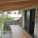 Four-bedroom With Sea View * Drače