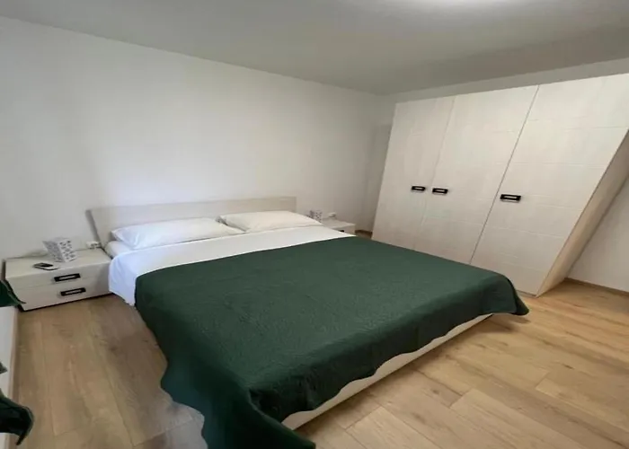 Appartement Four-bedroom With Sea View